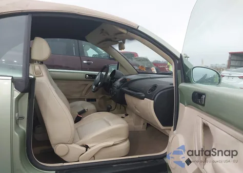 2007 Volkswagen New Beetle 2.5 z USA, uszkodzony, nr VIN 3VWRF31Y37M413756